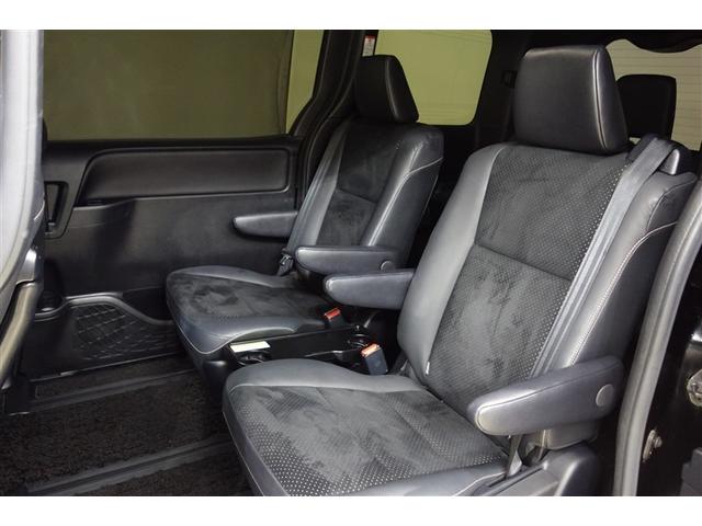 ヴォクシー ZS 煌III プリクラッシュ スマートキ アイスト DVD再生機能 記録簿付き 横滑り防止装置 ナビTV アルミ 三列シート WAC 盗難防止 オートエアコン キーレス ETC装備 パワステ メモリナビ クルコン(27枚目)