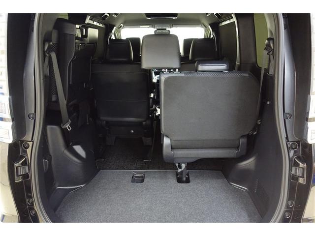 ヴォクシー ZS 煌III プリクラッシュ スマートキ アイスト DVD再生機能 記録簿付き 横滑り防止装置 ナビTV アルミ 三列シート WAC 盗難防止 オートエアコン キーレス ETC装備 パワステ メモリナビ クルコン(29枚目)