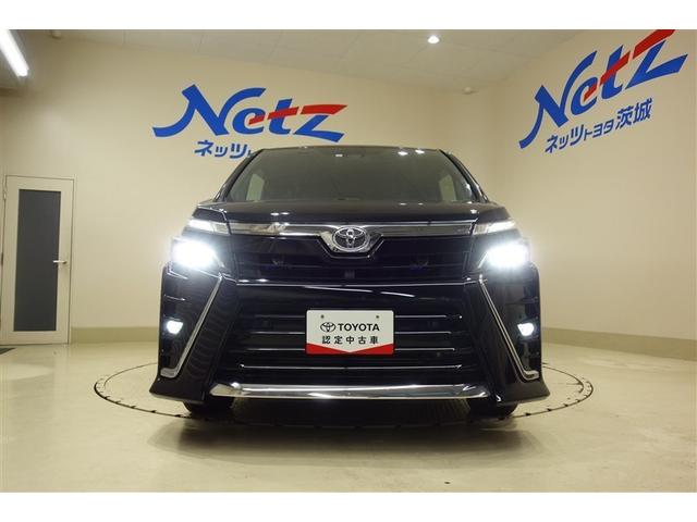 ヴォクシー ZS 煌III プリクラッシュ スマートキ アイスト DVD再生機能 記録簿付き 横滑り防止装置 ナビTV アルミ 三列シート WAC 盗難防止 オートエアコン キーレス ETC装備 パワステ メモリナビ クルコン(34枚目)