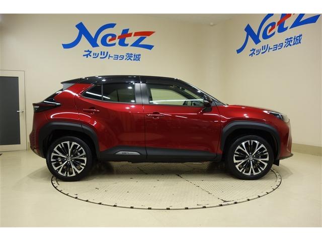 ヤリスクロス ハイブリッドZ インテリジェントキー アルミホイル LEDライト 1オ-ナ- リアカメラ クルーズコントロール 整備記録簿 横滑り防止システム ナビTV メモリーナビゲーション 電動シ-ト パワステ オートエアコン(7枚目)