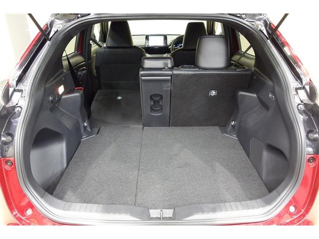 ヤリスクロス ハイブリッドZ インテリジェントキー アルミホイル LEDライト 1オ-ナ- リアカメラ クルーズコントロール 整備記録簿 横滑り防止システム ナビTV メモリーナビゲーション 電動シ-ト パワステ オートエアコン(32枚目)