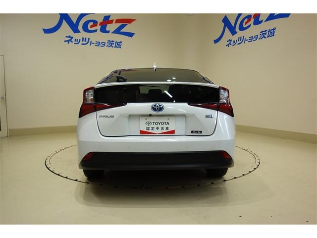 プリウス ＳセーフティプラスＩＩ　１００Ｖ電源　９型純正ナビ　フルセグＴＶ　ブルートゥース　ＤＶＤ再生　全周囲カメラ　ＥＴＣ　スマートキー　オートエアコン　クルーズコントロール　ＬＥＤライト　ブラインドスポットモニタ　セーフティセンス（8枚目）
