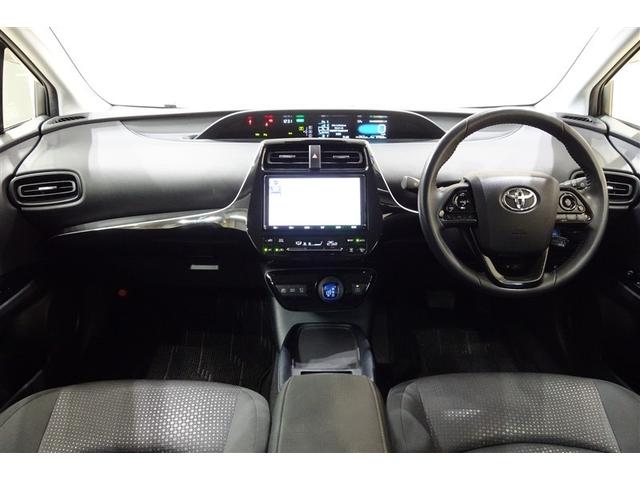プリウス ＳセーフティプラスＩＩ　１００Ｖ電源　９型純正ナビ　フルセグＴＶ　ブルートゥース　ＤＶＤ再生　全周囲カメラ　ＥＴＣ　スマートキー　オートエアコン　クルーズコントロール　ＬＥＤライト　ブラインドスポットモニタ　セーフティセンス（11枚目）