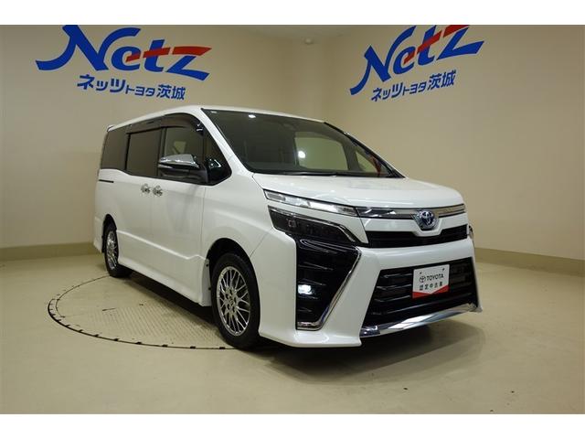 ヴォクシー ハイブリッドＺＳ　煌ＩＩＩ　１０型純正ナビ　フルセグＴＶ　ブルートゥース　ＤＶＤ再生　後席モニター　リヤカメラ　ＥＴＣ　スマートキー　オートエアコン　クルーズコントロール　ＬＥＤライト　両側電動ドア　セーフティセンス　アルミ（5枚目）