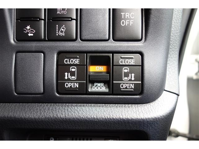 ヴォクシー ハイブリッドＺＳ　煌ＩＩＩ　１０型純正ナビ　フルセグＴＶ　ブルートゥース　ＤＶＤ再生　後席モニター　リヤカメラ　ＥＴＣ　スマートキー　オートエアコン　クルーズコントロール　ＬＥＤライト　両側電動ドア　セーフティセンス　アルミ（24枚目）