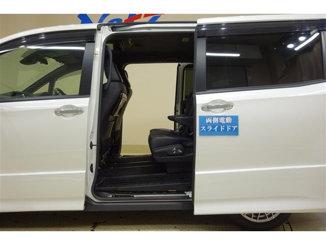 ヴォクシー ハイブリッドＺＳ　煌ＩＩＩ　１０型純正ナビ　フルセグＴＶ　ブルートゥース　ＤＶＤ再生　後席モニター　リヤカメラ　ＥＴＣ　スマートキー　オートエアコン　クルーズコントロール　ＬＥＤライト　両側電動ドア　セーフティセンス　アルミ（37枚目）