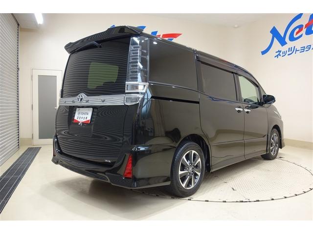 ヴォクシー ZS 煌 地上デジタル TSS 両側パワードア アイドリングストップ車 パワーウィンド 横滑防止 1オーナ 整備記録簿 DVD可 盗難防止装置 スマートエントリー Bカメラ AUX LEDヘッドライト ETC(7枚目)