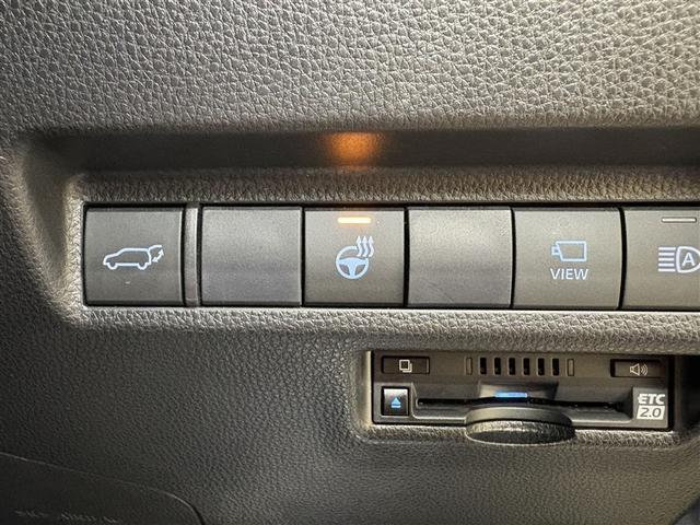 RAV4 ハイブリッドG 衝突被害軽減装置 ワンオーナ- バックモニター 整備記録簿 地デジTV LEDヘッドライト スマキー 電動シ-ト AWD TVナビ パワステ 横滑り防止装置 クルコン AAC カーテンエアバック AW(21枚目)