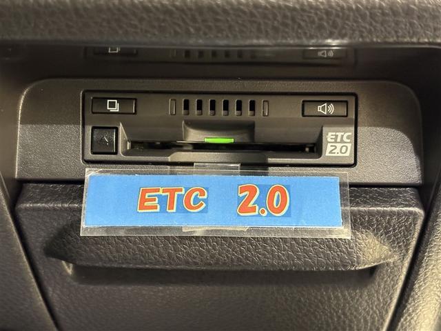 エスクァイア ハイブリッドＧｉ　プレミアムパッケージ　１００Ｖ電源　９型純正ナビ　フルセグＴＶ　ブルートゥース　ＤＶＤ再生　後席モニター　リヤカメラ　ＥＴＣ　ドライブレコーダー　スマートキー　クルーズコントロール　ＬＥＤライト　両側電動ドア　アルミ（18枚目）