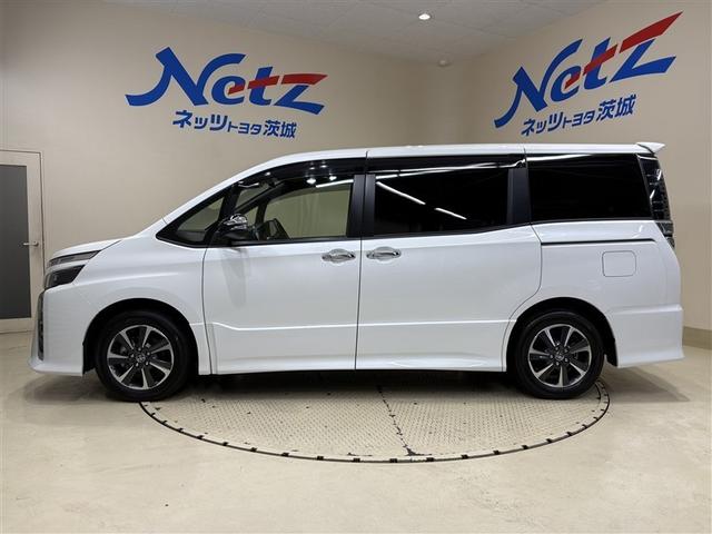 ヴォクシー ＺＳ　煌ＩＩＩ　純正ナビ　フルセグＴＶ　ブルートゥース　ＤＶＤ再生　リヤカメラ　ＥＴＣ　スマートキー　オートエアコン　クルーズコントロール　ＬＥＤライト　両側電動ドア　パーキングサポートブレーキ　セーフティセンス（11枚目）