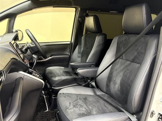 ヴォクシー ＺＳ　煌ＩＩＩ　純正ナビ　フルセグＴＶ　ブルートゥース　ＤＶＤ再生　リヤカメラ　ＥＴＣ　スマートキー　オートエアコン　クルーズコントロール　ＬＥＤライト　両側電動ドア　パーキングサポートブレーキ　セーフティセンス（26枚目）