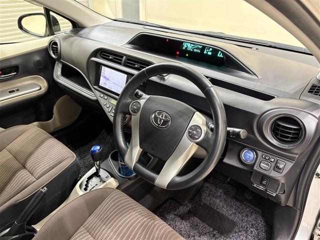 アクア Ｇ　純正ナビ　フルセグＴＶ　ブルートゥース　ＤＶＤ再生　リヤカメラ　ＥＴＣ　スマートキー＆プッシュスタート　オートエアコン　パワーウィンドウ　パワーステアリング　デュアルエアバッグ　ロングラン保証（22枚目）