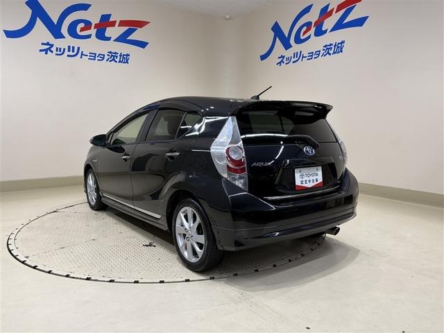 アクア Ｇブラックソフトレザーセレクション　Ｗエアバッグ　スマ－トキ－　ＥＣＯモード　ＬＥＤ　ナビＴＶ　イモビ　地デジテレビ　整備記録簿　Ｒカメラ　１オーナー　ＡＵＴＯエアコン　ＤＶＤ再生機能　ＥＳＣ　ＥＴＣ　ＡＷ　キーレス　ＰＳ　ＡＢＳ　ＰＷ（10枚目）