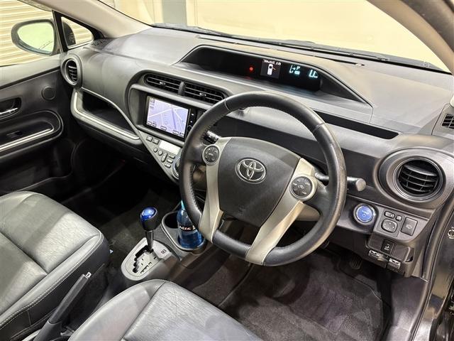 アクア Ｇブラックソフトレザーセレクション　Ｗエアバッグ　スマ－トキ－　ＥＣＯモード　ＬＥＤ　ナビＴＶ　イモビ　地デジテレビ　整備記録簿　Ｒカメラ　１オーナー　ＡＵＴＯエアコン　ＤＶＤ再生機能　ＥＳＣ　ＥＴＣ　ＡＷ　キーレス　ＰＳ　ＡＢＳ　ＰＷ（22枚目）