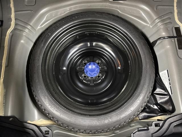 アクア Ｇブラックソフトレザーセレクション　Ｗエアバッグ　スマ－トキ－　ＥＣＯモード　ＬＥＤ　ナビＴＶ　イモビ　地デジテレビ　整備記録簿　Ｒカメラ　１オーナー　ＡＵＴＯエアコン　ＤＶＤ再生機能　ＥＳＣ　ＥＴＣ　ＡＷ　キーレス　ＰＳ　ＡＢＳ　ＰＷ（28枚目）