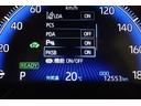 <駐車時支援機能>前後のセンサーで障害物を検知し、アクセルとブレーキの踏み間違いの際にブレーキをかけて被害を軽減するパーキングサポートブレーキを搭載しています。