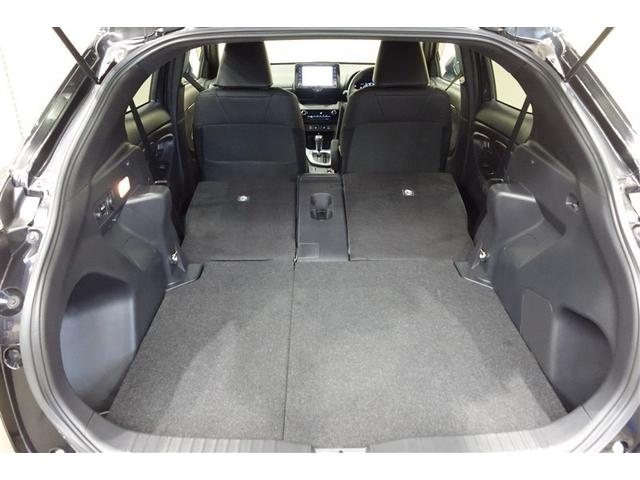 ヤリスクロス ハイブリッドZ 100V電源 ディスプレイオーディオ フルセグTV ブルートゥース リヤカメラ ETC スマートキー オートエアコン シートヒーター LEDライト クルーズコントロール セーフティセンス アルミ(32枚目)