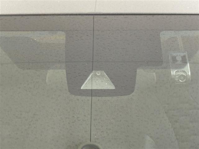 プリウスＰＨＶ Ｓセーフティプラス　アイドリングストップ　横滑り防止装置　クルーズコントロール　ナビＴＶ　地デジＴＶ　キーフリー　スマートキー　ＬＥＤライト　ミュージックプレイヤー接続可　ＥＴＣ車載器　アルミホイール　イモビ　ＡＡＣ（35枚目）