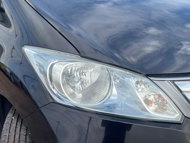 フリードハイブリッド ジャストセレクション　バックカメラ　ナビ　ＴＶ　オートクルーズコントロール　両側電動スライドドア　ＨＩＤ　スマートキー　電動格納ミラー　３列シート　ウォークスルー　ＣＶＴ　アルミホイール　ＣＤ　ＤＶＤ再生　ＵＳＢ（22枚目）