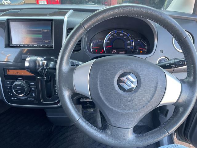 ワゴンＲスティングレー リミテッドＩＩ　ドライブレコーダー　ＥＴＣ　ナビ　ＴＶ　オートライト　ＨＩＤ　スマートキー　電動格納ミラー　シートヒーター　ＣＶＴ　盗難防止システム　ＡＢＳ　ＣＤ　アルミホイール　衝突安全ボディ　エアコン　ダウンサス（2枚目）