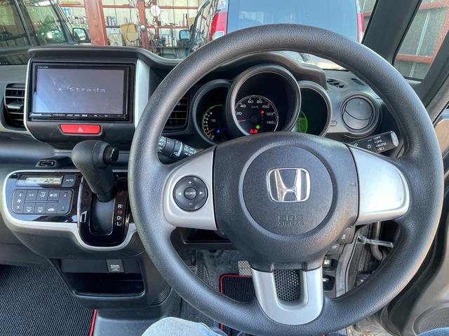 N-BOX G・Lパッケージ ETC バックカメラ 両側スライド・片側電動 ナビ TV オートライト スマートキー アイドリングストップ 電動格納ミラー ベンチシート CVT 盗難防止システム ABS ESC CD USB(2枚目)