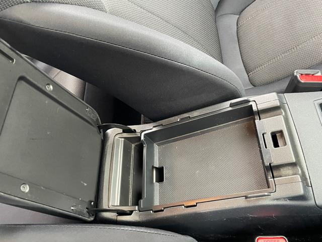 インプレッサスポーツ １．６ｉ－Ｌアイサイト　バックカメラ　ナビ　ＴＶ　オートクルーズコントロール　レーンアシスト　衝突被害軽減システム　アルミホイール　スマートキー　アイドリングストップ　ＣＶＴ　盗難防止システム　ＡＢＳ　ＥＳＣ　ＣＤ　ＵＳＢ（53枚目）