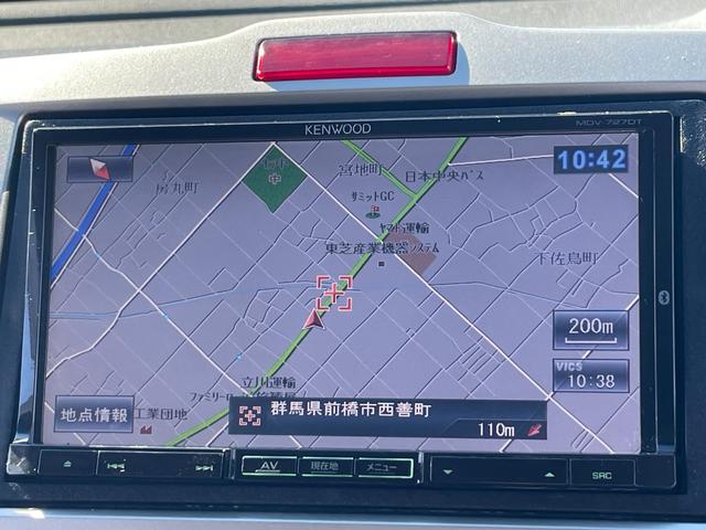 フリードハイブリッド ジャストセレクション　ＥＴＣ　バックカメラ　ナビ　ＴＶ　オートクルーズコントロール　両側電動スライドドア　ＨＩＤ　スマートキー　アイドリングストップ　電動格納ミラー　後席モニター　３列シート　ＣＶＴ　アルミホイール　ＵＳＢ（6枚目）