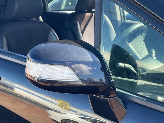 フリードハイブリッド ジャストセレクション　ＥＴＣ　バックカメラ　ナビ　ＴＶ　オートクルーズコントロール　両側電動スライドドア　ＨＩＤ　スマートキー　アイドリングストップ　電動格納ミラー　後席モニター　３列シート　ＣＶＴ　アルミホイール　ＵＳＢ（32枚目）