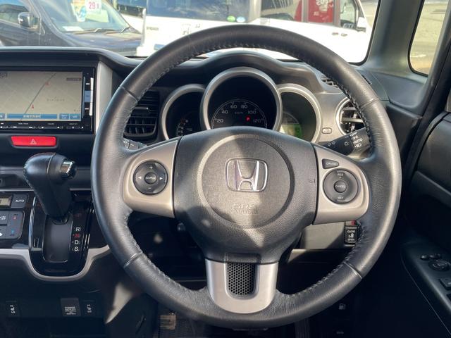 N-BOX G ターボSSパッケージ 4WD バックカメラ 両側電動スライドドア ナビ TV オートクルーズコントロール 衝突被害軽減システム オートライト HID スマートキー アイドリングストップ シートヒーター ベンチシート CVT(2枚目)