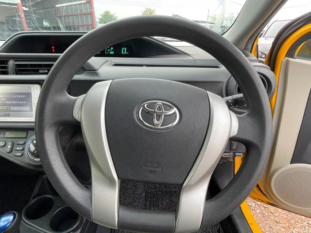 アクア S ETC ナビ TV スマートキー アイドリングストップ 電動格納ミラー シートヒーター CVT 衝突安全ボディ ABS ESC Bluetooth エアコン パワーステアリング パワーウィンドウ(3枚目)