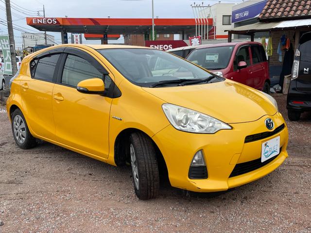 アクア S ETC ナビ TV スマートキー アイドリングストップ 電動格納ミラー シートヒーター CVT 衝突安全ボディ ABS ESC Bluetooth エアコン パワーステアリング パワーウィンドウ(12枚目)