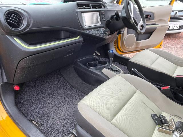 アクア S ETC ナビ TV スマートキー アイドリングストップ 電動格納ミラー シートヒーター CVT 衝突安全ボディ ABS ESC Bluetooth エアコン パワーステアリング パワーウィンドウ(61枚目)