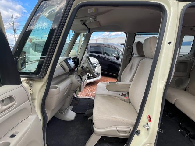 N-BOX G ETC バックカメラ 両側スライドドア ナビ TV スマートキー アイドリングストップ 電動格納ミラー ベンチシート CVT 盗難防止システム ABS ESC CD DVD再生 USB(38枚目)