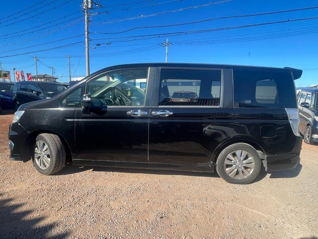 ステップワゴンスパーダ Ｚ　インターナビセレクション　ＥＴＣ　バックカメラ　ナビ　ＴＶ　クリアランスソナー　オートクルーズコントロール　両側電動スライドドア　ＨＩＤ　スマートキー　アイドリングストップ　後席モニター　３列シート　ＣＶＴ　アルミホイール（18枚目）