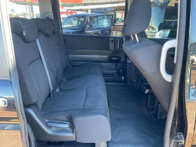 ステップワゴンスパーダ Ｚ　インターナビセレクション　ＥＴＣ　バックカメラ　ナビ　ＴＶ　クリアランスソナー　オートクルーズコントロール　両側電動スライドドア　ＨＩＤ　スマートキー　アイドリングストップ　後席モニター　３列シート　ＣＶＴ　アルミホイール（35枚目）