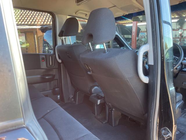 ステップワゴンスパーダ Ｚ　インターナビセレクション　ＥＴＣ　バックカメラ　ナビ　ＴＶ　クリアランスソナー　オートクルーズコントロール　両側電動スライドドア　ＨＩＤ　スマートキー　アイドリングストップ　後席モニター　３列シート　ＣＶＴ　アルミホイール（37枚目）