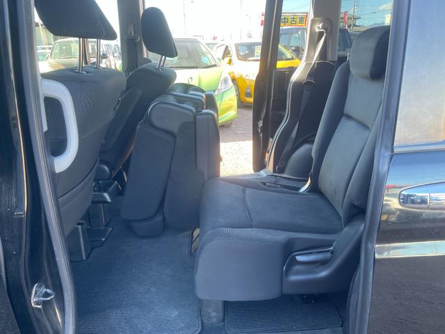 ステップワゴンスパーダ Ｚ　インターナビセレクション　ＥＴＣ　バックカメラ　ナビ　ＴＶ　クリアランスソナー　オートクルーズコントロール　両側電動スライドドア　ＨＩＤ　スマートキー　アイドリングストップ　後席モニター　３列シート　ＣＶＴ　アルミホイール（41枚目）