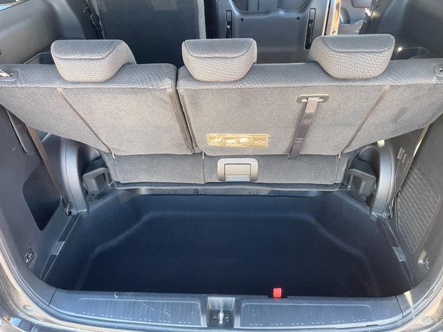 ステップワゴンスパーダ Ｚ　インターナビセレクション　ＥＴＣ　バックカメラ　ナビ　ＴＶ　クリアランスソナー　オートクルーズコントロール　両側電動スライドドア　ＨＩＤ　スマートキー　アイドリングストップ　後席モニター　３列シート　ＣＶＴ　アルミホイール（53枚目）