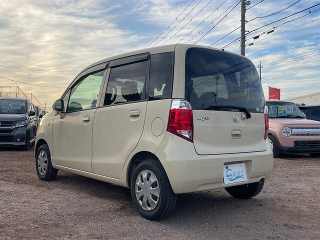 ライフ Ｇスマートプラス　バックカメラ　ナビ　ＴＶ　オートライト　スマートキー　ベンチシート　ＡＴ　盗難防止システム　ＡＢＳ　ＣＤ　ＤＶＤ再生　ＵＳＢ　衝突安全ボディ　エアコン　パワーステアリング　パワーウィンドウ（26枚目）