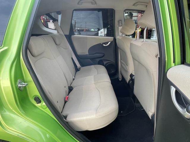 フィットハイブリッド スマートセレクション ハイブリッド ETC バックカメラ ナビ TV オートクルーズコントロール HID スマートキー 電動格納ミラー CVT 盗難防止システム 衝突安全ボディ アルミホイール CD チップアップシート(35枚目)