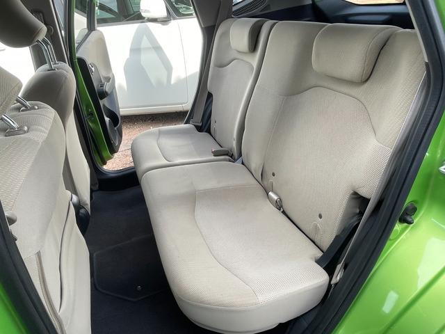 フィットハイブリッド スマートセレクション ハイブリッド ETC バックカメラ ナビ TV オートクルーズコントロール HID スマートキー 電動格納ミラー CVT 盗難防止システム 衝突安全ボディ アルミホイール CD チップアップシート(53枚目)