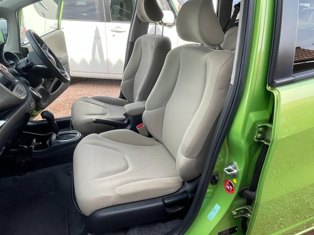 フィットハイブリッド スマートセレクション ハイブリッド ETC バックカメラ ナビ TV オートクルーズコントロール HID スマートキー 電動格納ミラー CVT 盗難防止システム 衝突安全ボディ アルミホイール CD チップアップシート(59枚目)