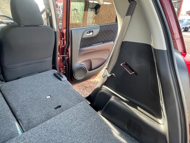 N-ONE プレミアム ツアラー ETC バックカメラ ナビ TV HID スマートキー アイドリングストップ ベンチシート CVT 盗難防止システム ABS ESC CD DVD再生 USB チップアップシート アルミホイール(58枚目)