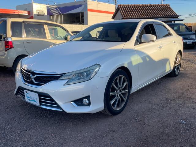 マークＸ プレミアム　Ｂｌｕｅｔｏｏｔｈ音楽　ハーフレザーシート　ＥＳＣ　衝突安全ボディ　スマキー　エアコン　ＥＴＣ車載器　フルセグ地デジ　オートクルーズ　ＤＶＤ　パワーシート　キーフリー　盗難防止システム　ナビ＆ＴＶ（11枚目）