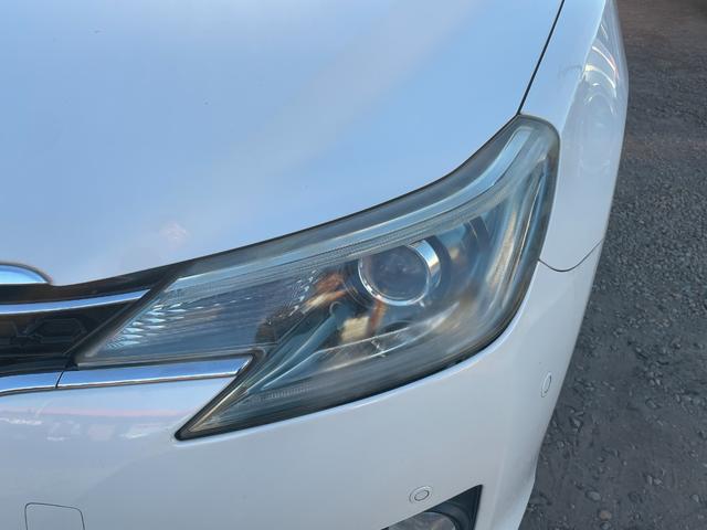 マークＸ プレミアム　Ｂｌｕｅｔｏｏｔｈ音楽　ハーフレザーシート　ＥＳＣ　衝突安全ボディ　スマキー　エアコン　ＥＴＣ車載器　フルセグ地デジ　オートクルーズ　ＤＶＤ　パワーシート　キーフリー　盗難防止システム　ナビ＆ＴＶ（28枚目）