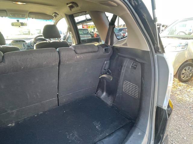 フィットハイブリッド ナビプレミアムセレクション　ハイブリッド　ＥＴＣ　バックカメラ　ナビ　ＴＶ　オートクルーズコントロール　ＨＩＤ　スマートキー　電動格納ミラー　シートヒーター　ＣＶＴ　盗難防止システム　衝突安全ボディ　アルミホイール　ＣＤ（36枚目）