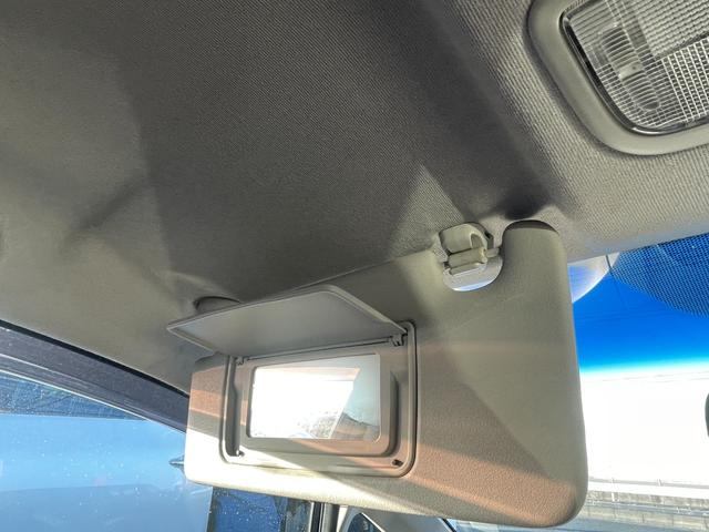 フィットハイブリッド ナビプレミアムセレクション　ハイブリッド　ＥＴＣ　バックカメラ　ナビ　ＴＶ　オートクルーズコントロール　ＨＩＤ　スマートキー　電動格納ミラー　シートヒーター　ＣＶＴ　盗難防止システム　衝突安全ボディ　アルミホイール　ＣＤ（54枚目）