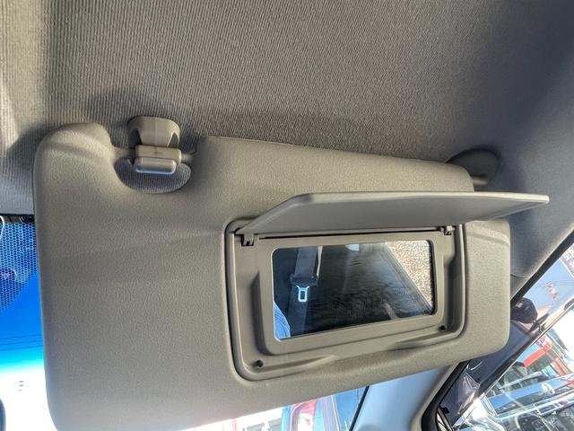 フィットハイブリッド ナビプレミアムセレクション　ハイブリッド　ＥＴＣ　バックカメラ　ナビ　ＴＶ　オートクルーズコントロール　ＨＩＤ　スマートキー　電動格納ミラー　シートヒーター　ＣＶＴ　盗難防止システム　衝突安全ボディ　アルミホイール　ＣＤ（59枚目）