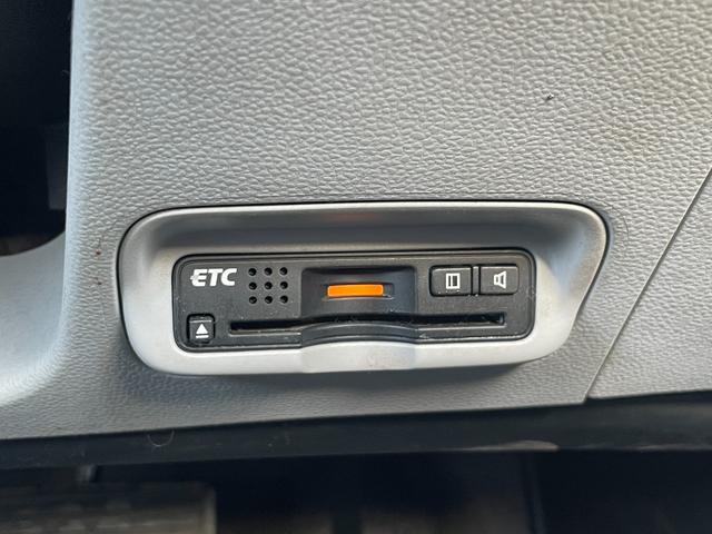 CR-Z α ETC バックカメラ ナビ TV オートクルーズコントロール CVT HID スマートキー アイドリングストップ 電動格納ミラー アルミホイール 盗難防止システム 衝突安全ボディ ABS ESC CD(6枚目)