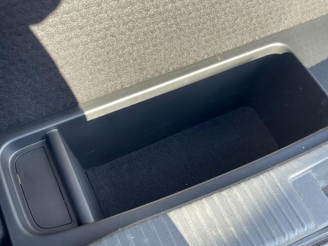 ご覧頂きまして誠に有難うございます！！是非ご来店して頂き、実際にご覧になって頂ければと思います。お客様からのご連絡をスタッフ一同、心よりお待ちしております